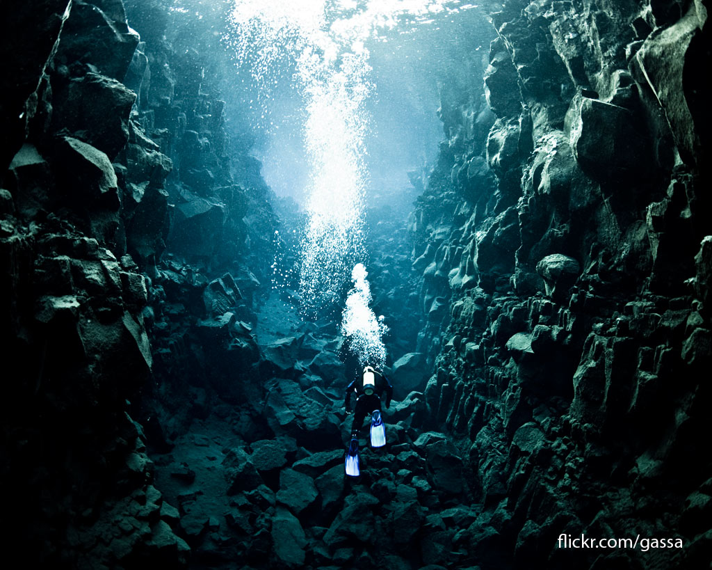 Diving the Mid-Atlantic Ridge > The Virtual Reinhard